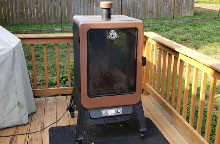 How to Use a Vertical Smoker